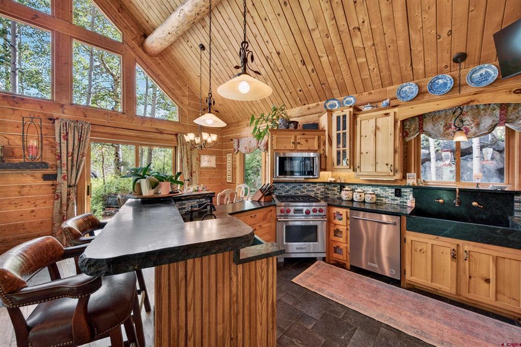 1641 County Road 771