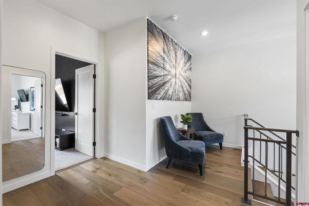 Durango, Colorado 81301, United States, 5 Bedrooms Bedrooms, ,3 BathroomsBathrooms,Residential,Contingent,17774