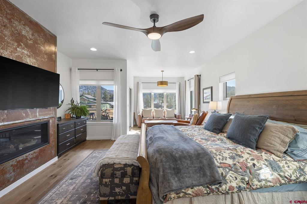 Durango, Colorado 81301, United States, 5 Bedrooms Bedrooms, ,3 BathroomsBathrooms,Residential,Contingent,17774