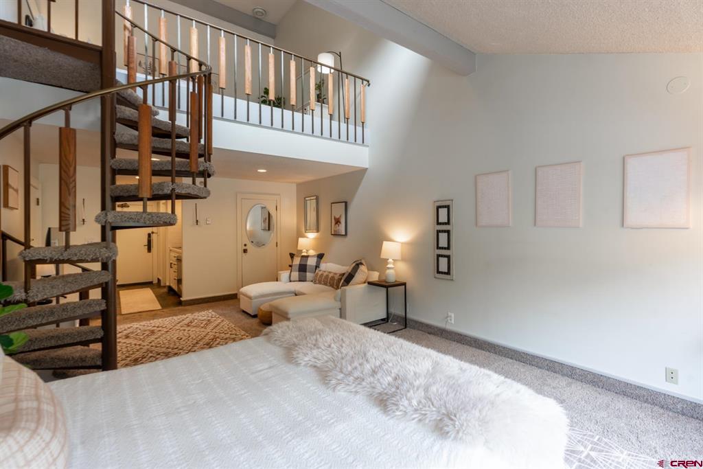 314 N Tamarron Drive 218