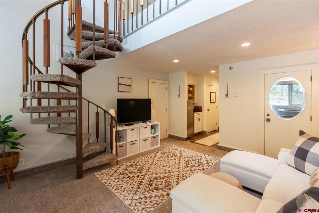 314 N Tamarron Drive 218