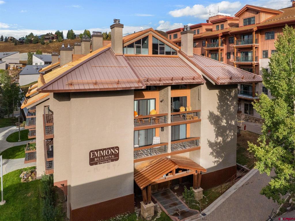 11 Emmons Road 423