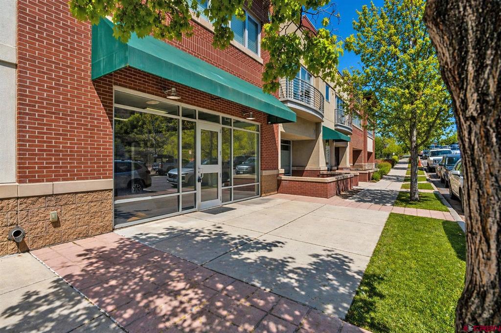 555 Rivergate Lane B2-136