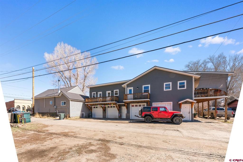 709 W New York Avenue