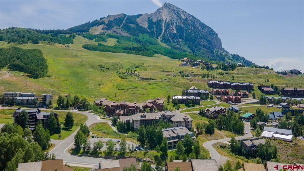 11 Hunter Hill Road 307/407