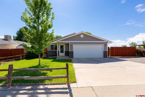 Photo of 675 30 Rd, Grand Junction, CO 81504 (MLS # 837712)