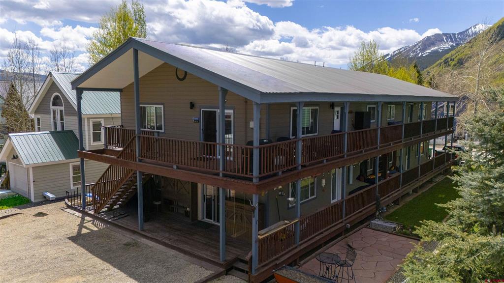 713 Gothic Avenue 4
