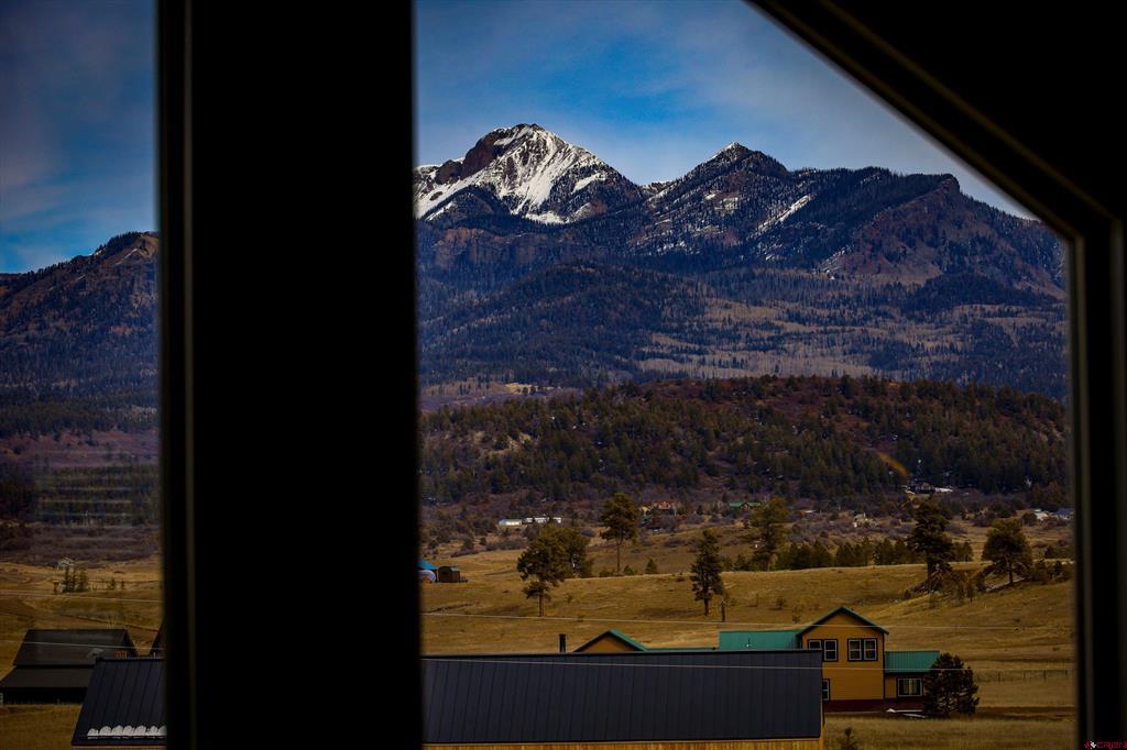 170 W Morning Glory Drive