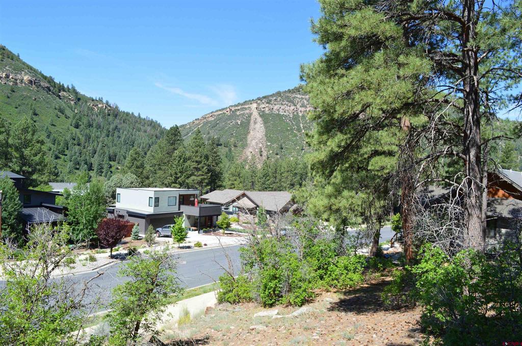 1000 Twin Buttes Ave.