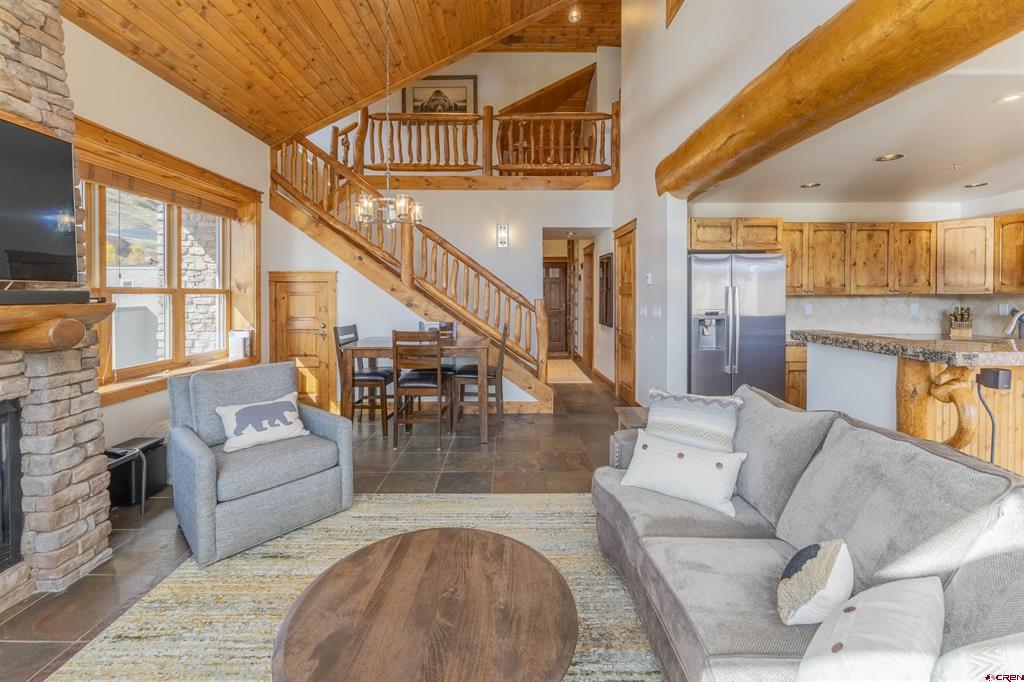 9 Hunter Hill Road 301