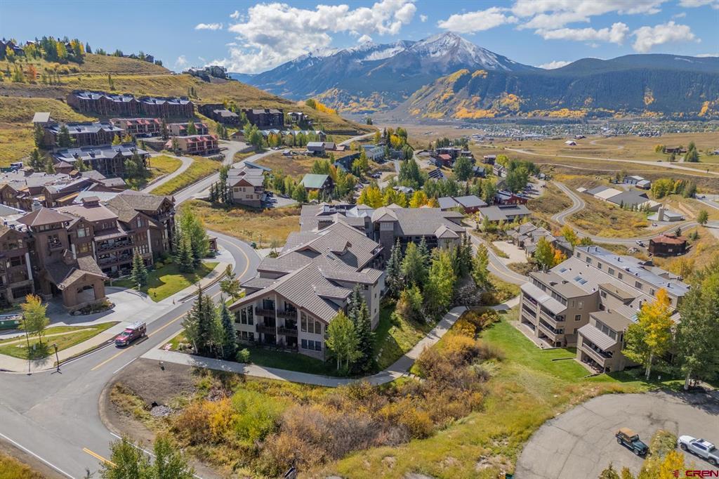 9 Hunter Hill Road 301