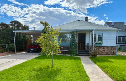 Photo of 336 S 9Th Street, Montrose, CO 81401 (MLS # 839416)