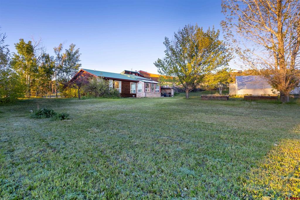 42224 Foothills Drive