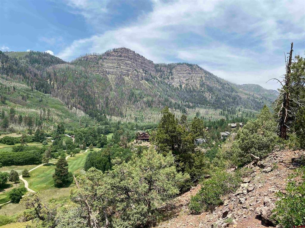 444 Glacier Cliff Drive