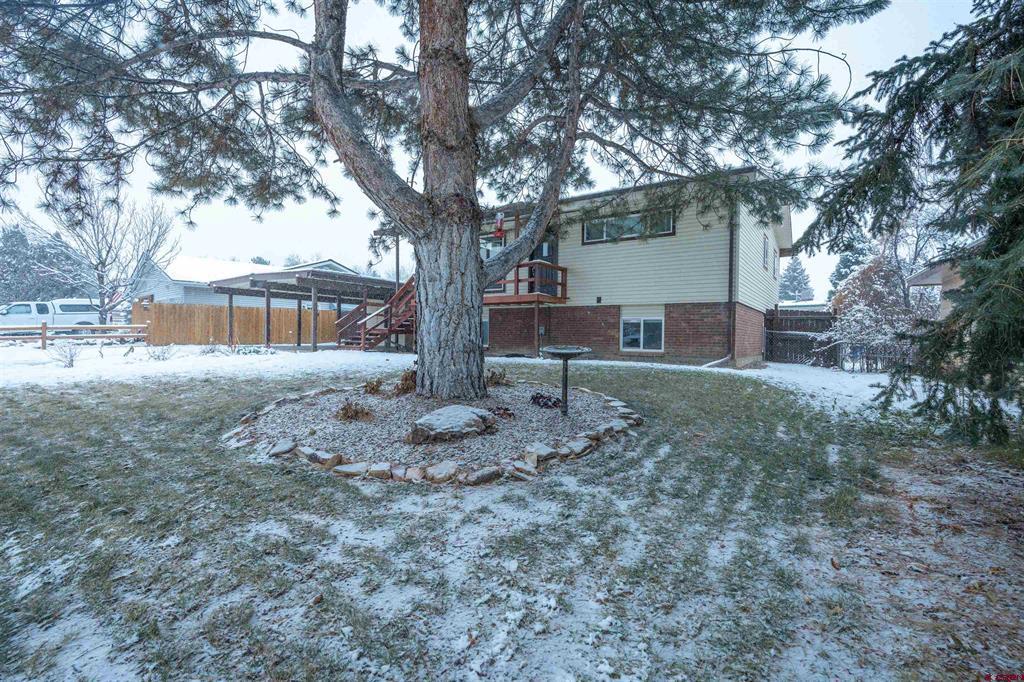 2212 CAMBRIDGE Street