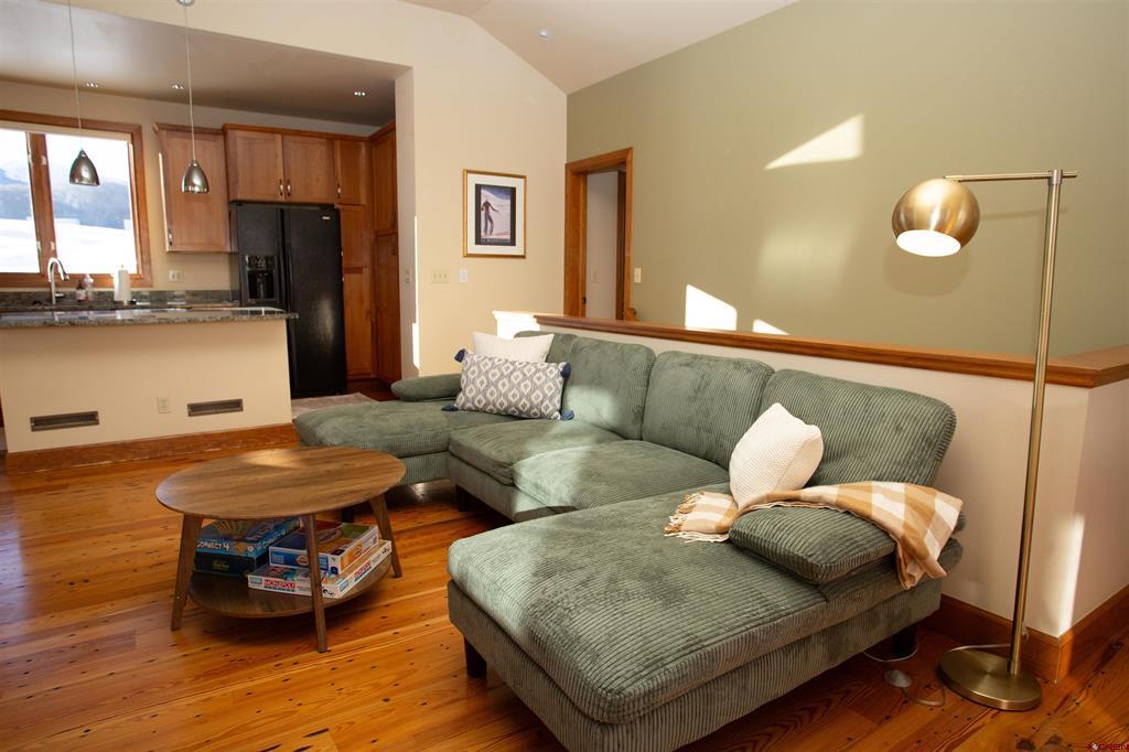 102 Horseshoe Drive