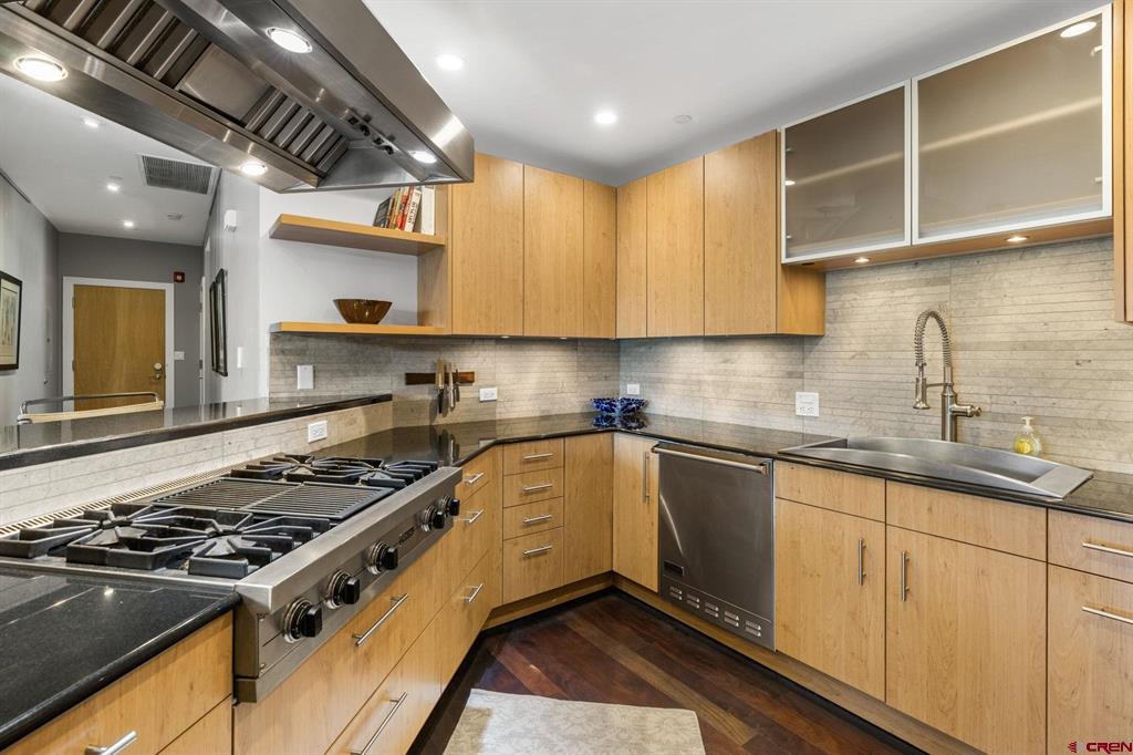 1201 Main Ave 207