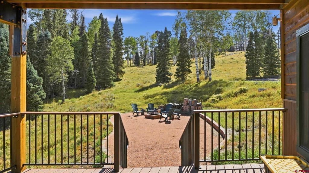 702 Crest Drive