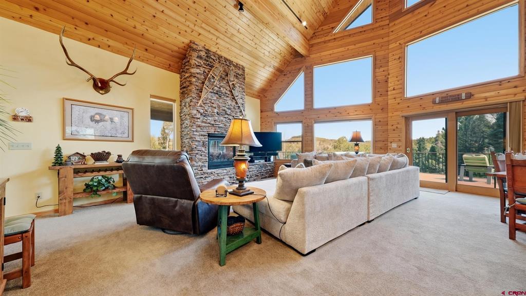 702 Crest Drive