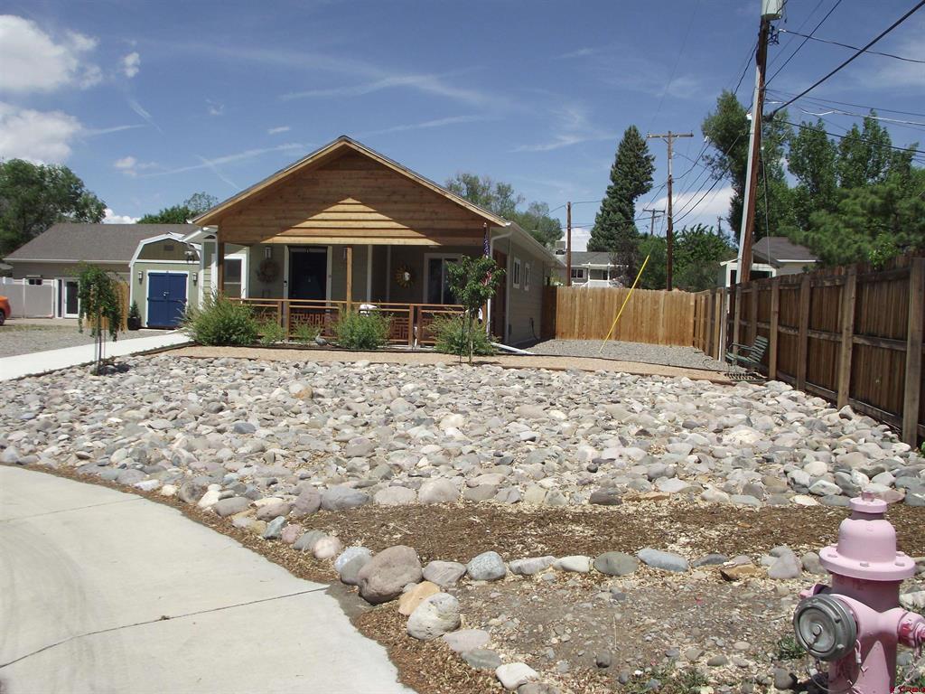 937 S 10th Street