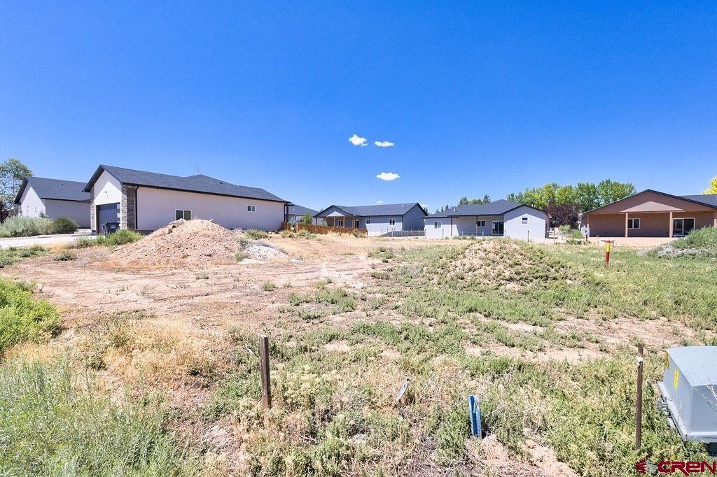 1616 E Downey Avenue
