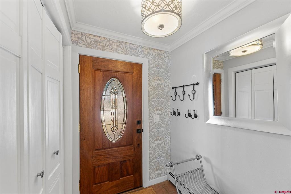 429 Whiterock Avenue