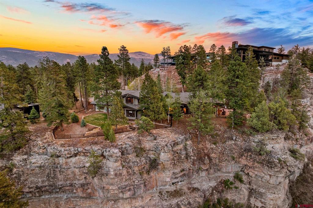 376 Glacier Cliff Drive