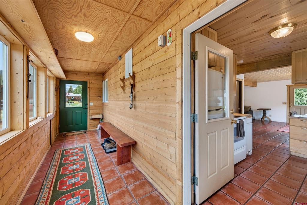 300 Quartz Lane