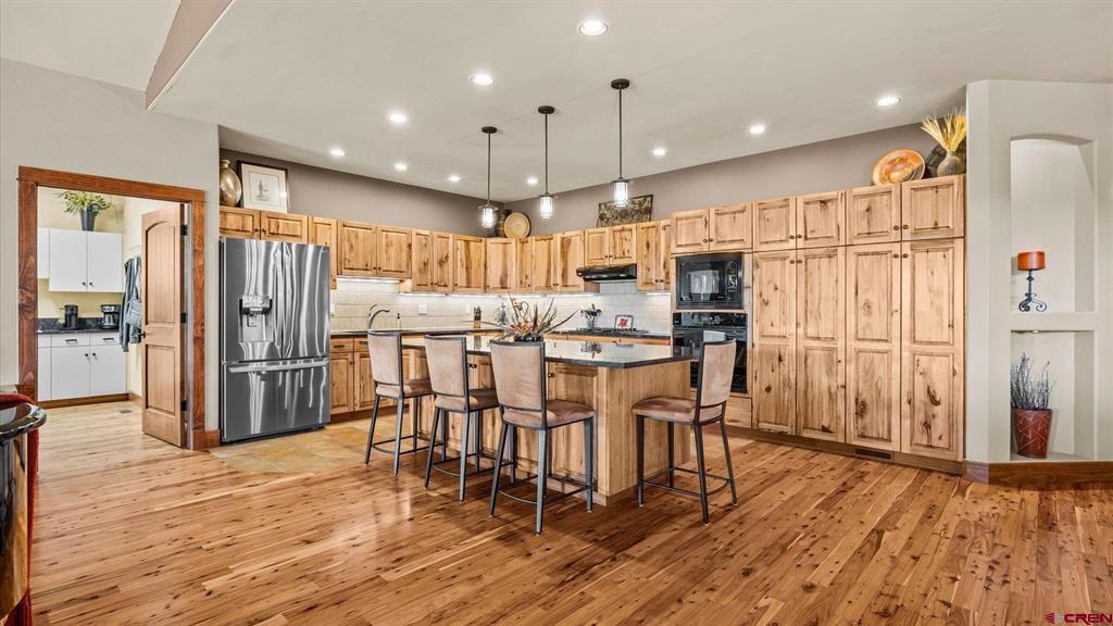 1016 Black Canyon Way