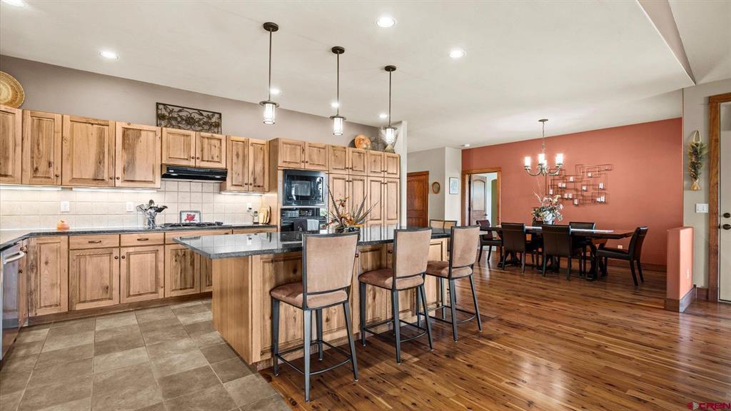 1016 Black Canyon Way