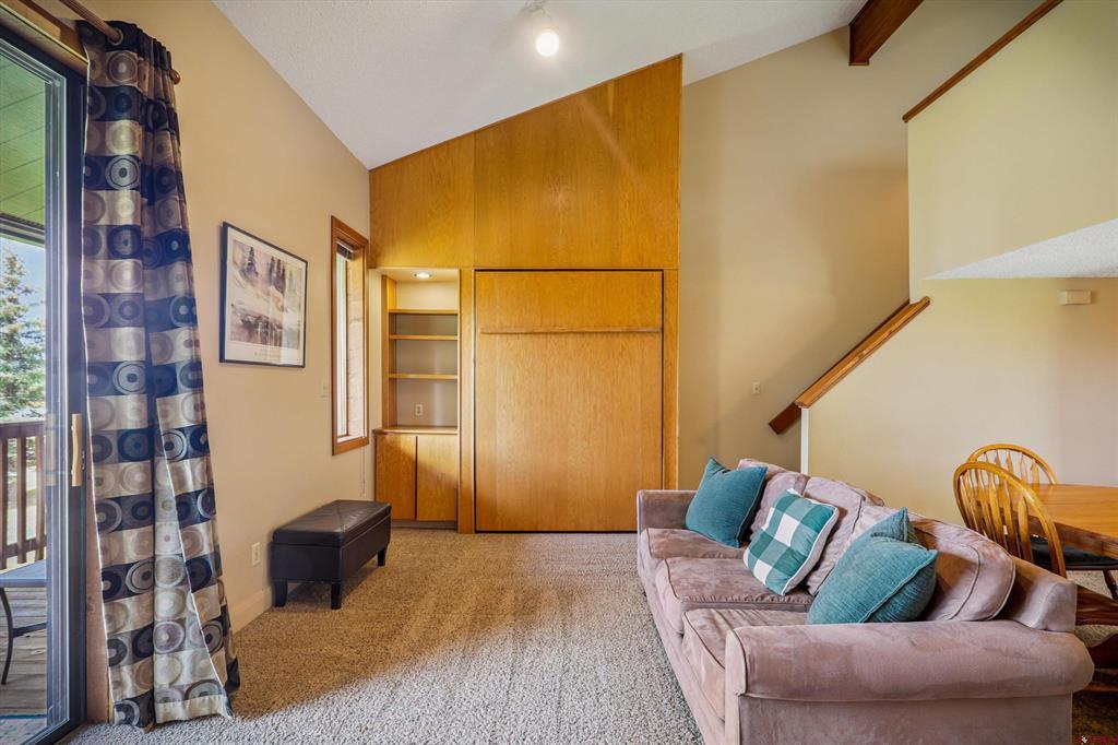 102 Valley View Drive 3172