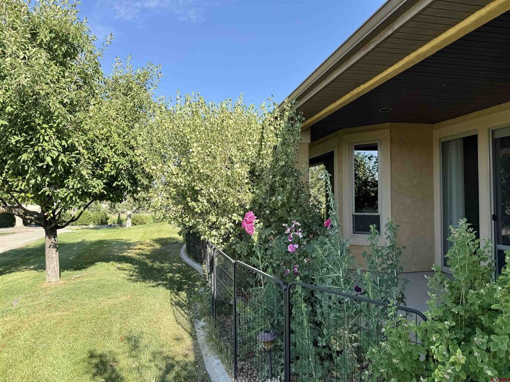 Montrose, Colorado 81401, United States, 3 Bedrooms Bedrooms, ,2 BathroomsBathrooms,Residential,Active,10554