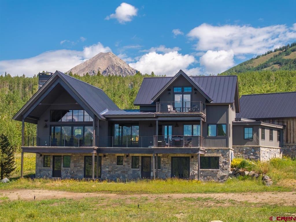 470 Meadow Drive