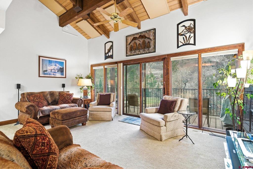 961 N Tamarron Drive 559