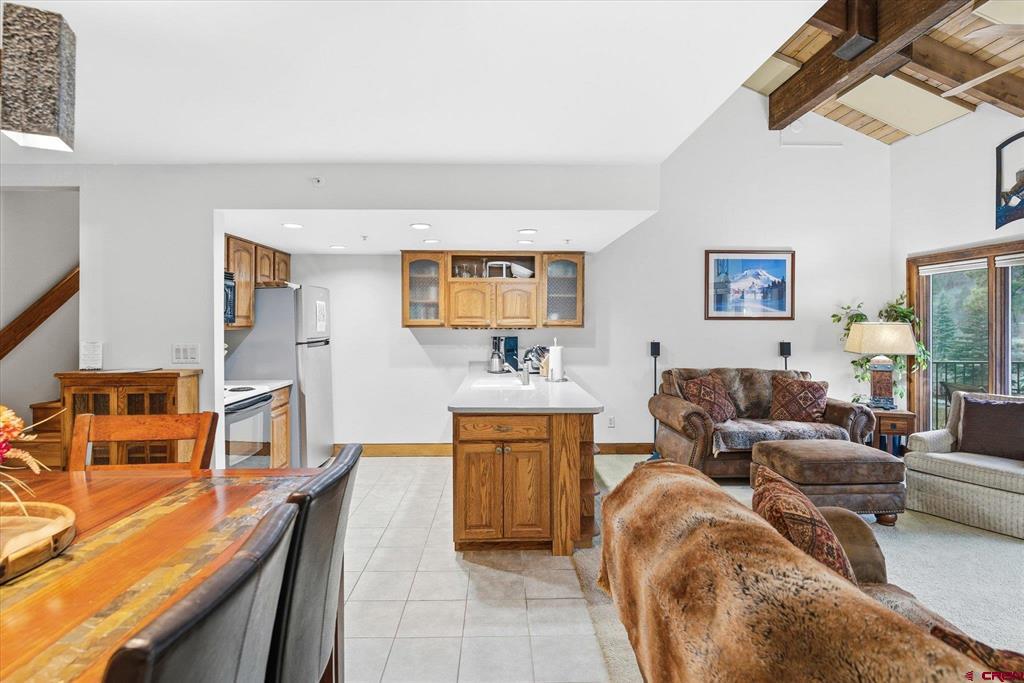 961 N Tamarron Drive 559