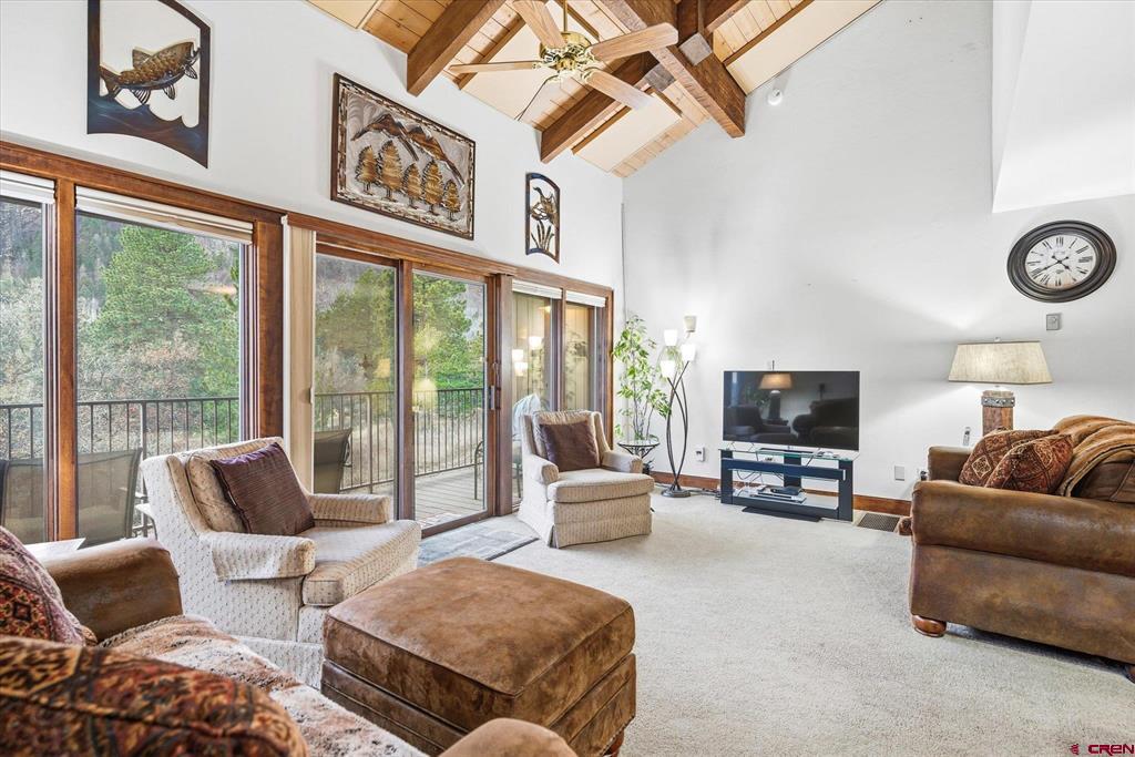 961 N Tamarron Drive 559