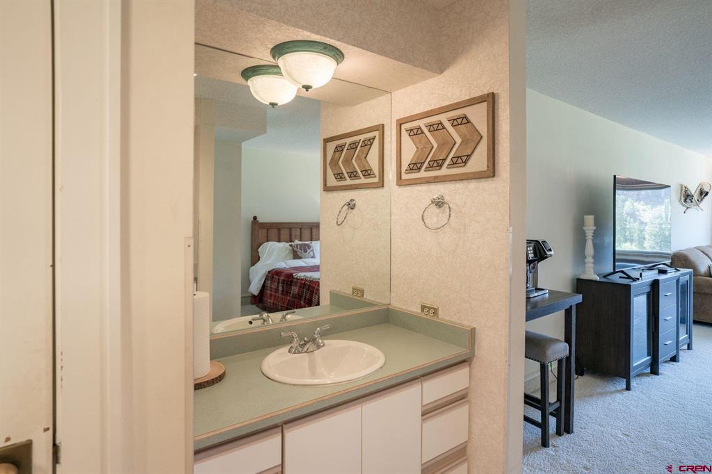314 N Tamarron Drive 313