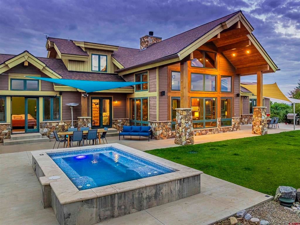 559 Miramonte Drive