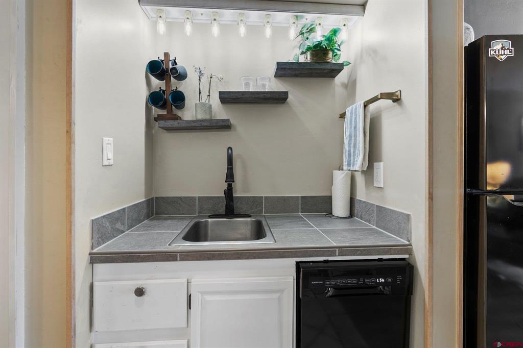 Durango, Colorado 81301, United States, ,1 BathroomBathrooms,Residential,Active,163