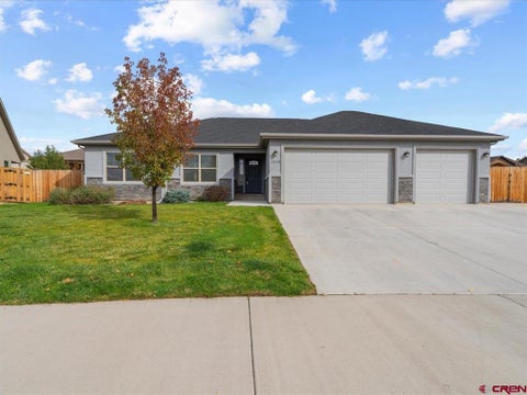 Photo of 2509 Pecan Street, Montrose, CO 81401 (MLS # 839698)