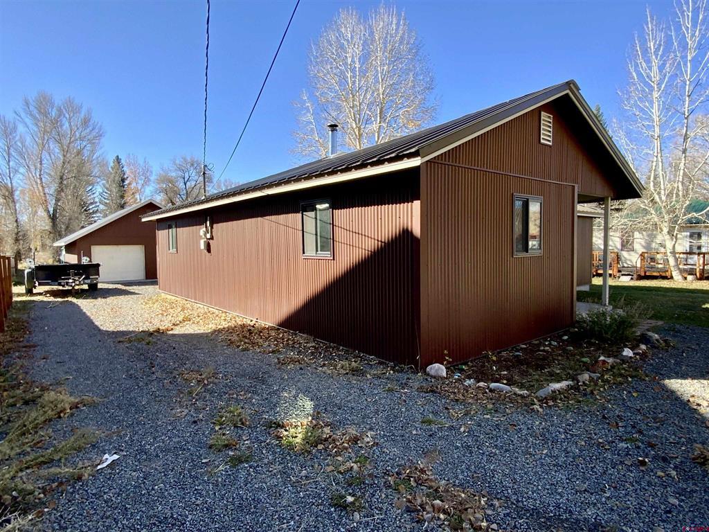 1511 W Tomichi Avenue