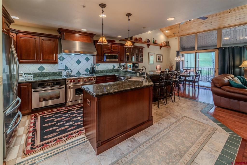 365 S Tamarron Drive 781