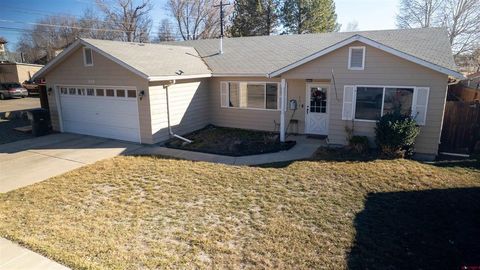 Photo of 304 W 3rd Street, Delta, CO 81416 (MLS # 832337)