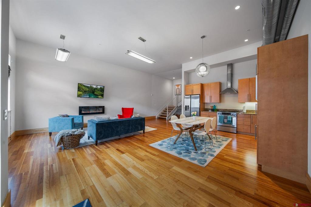 555 Rivergate Lane B1-115