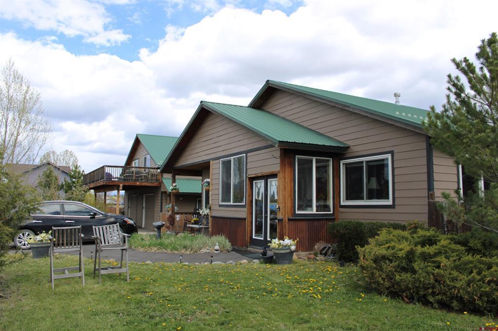 239 Driftwood Drive - Photo 2