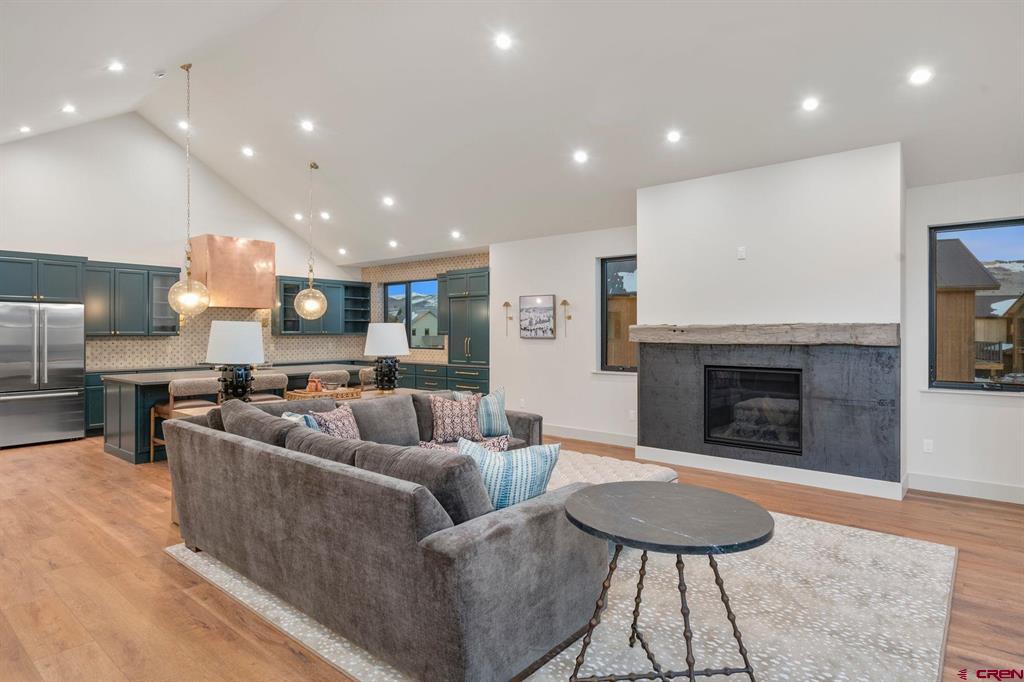 180 Elk Valley Road 114