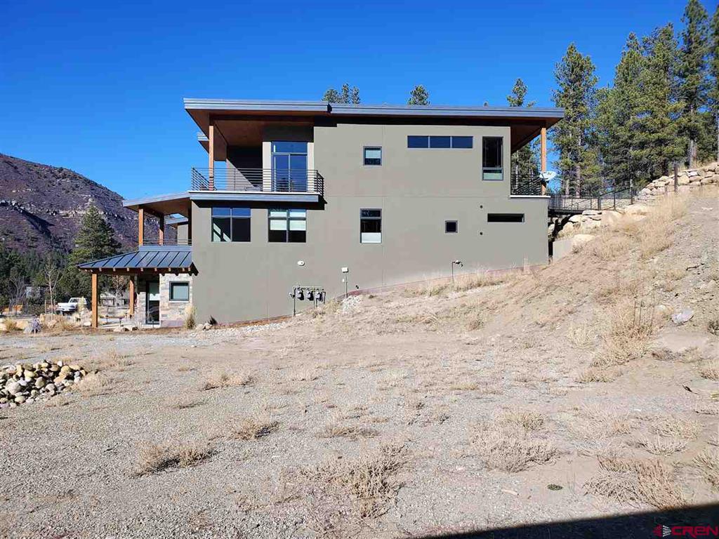 910 Twin Buttes Avenue