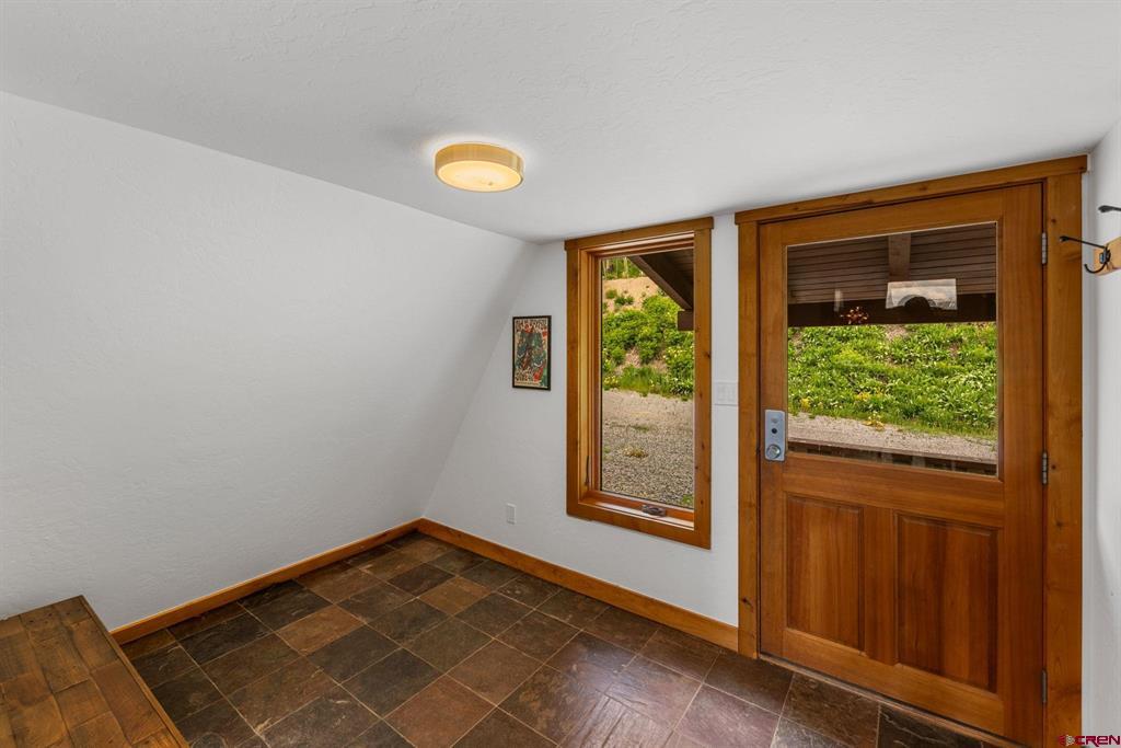 41 Cinnamon Mountain Road