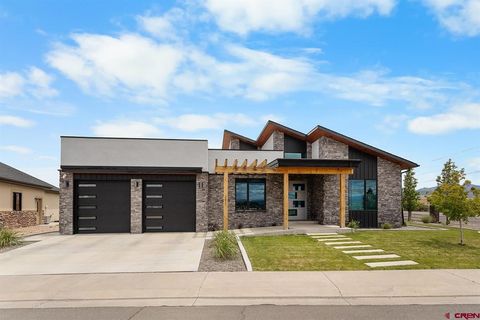 Photo of 3037 Sleeping Bear Drive, Montrose, CO 81401 (MLS # 836381)
