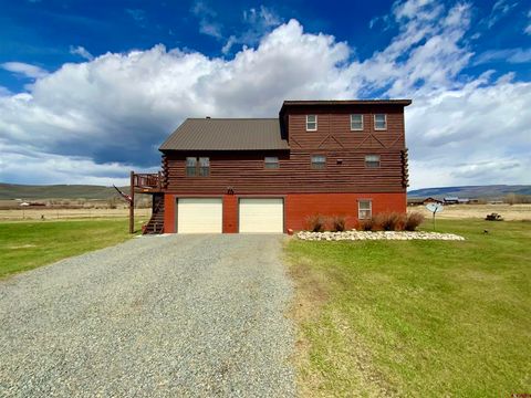 Photo of 409 Sierra Vista Way, Gunnison, CO 81230 (MLS # 832026)